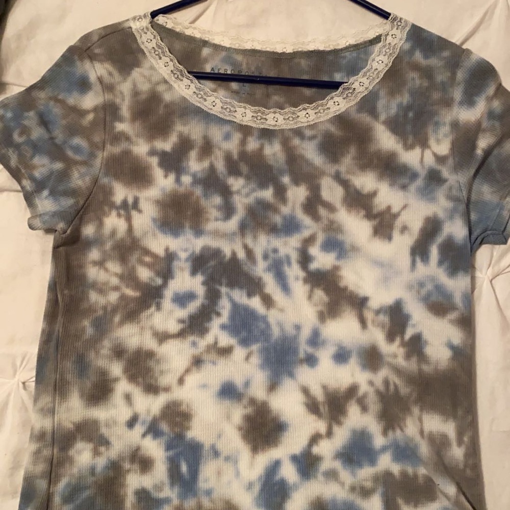 Women’s Aeropostale shirt